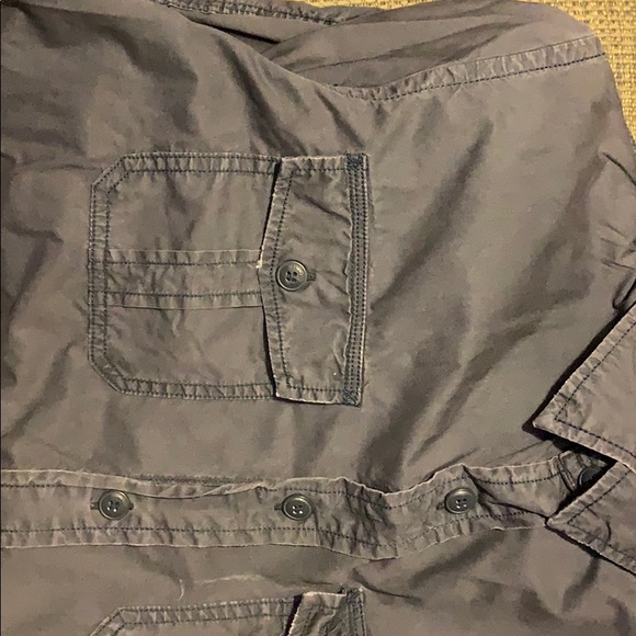 T-Shirt - Picture 4 of 5